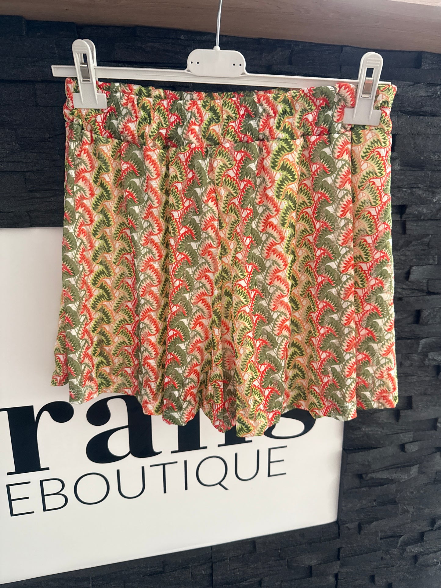 SHORTS -1271- GRÜN