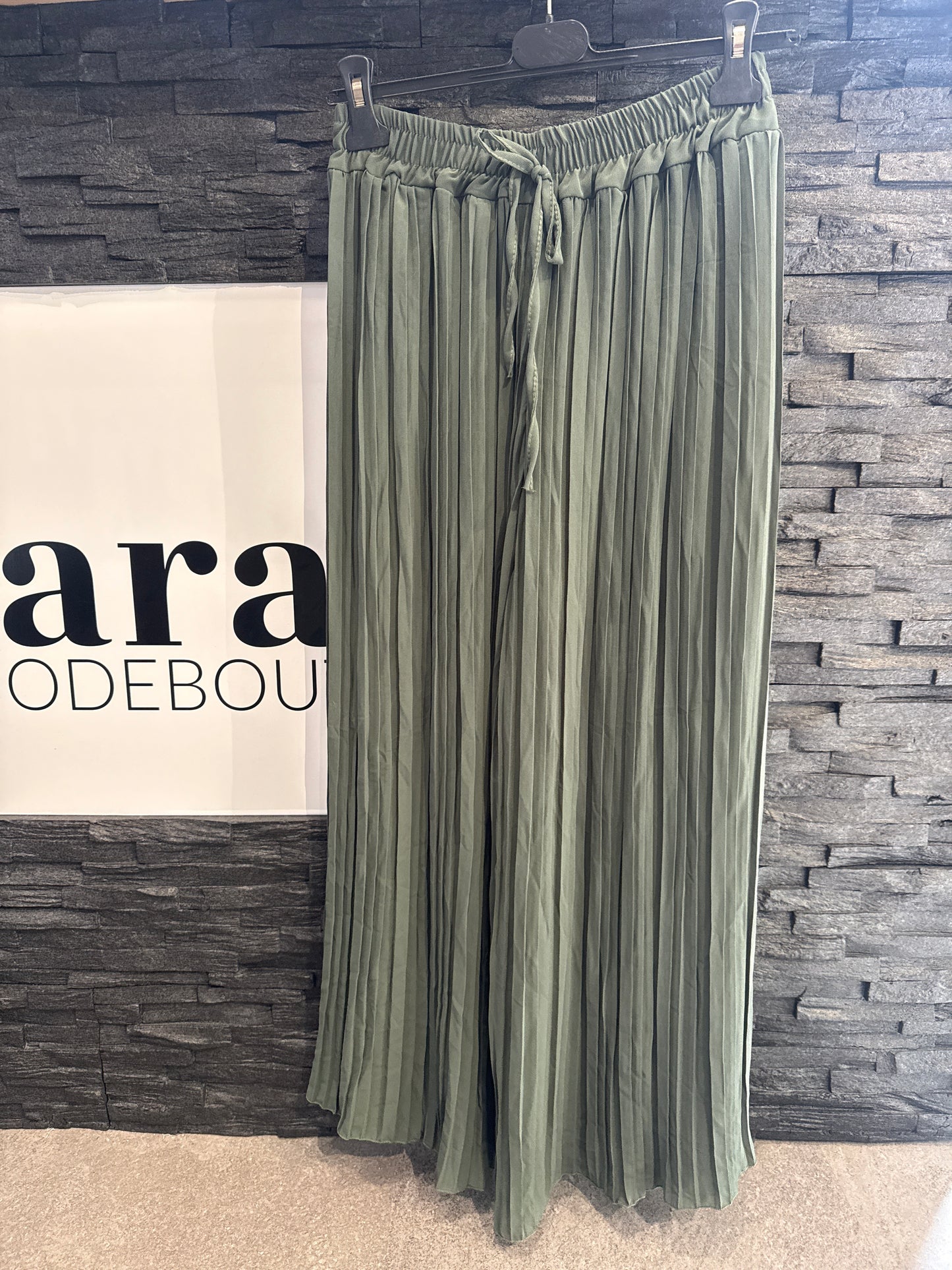 Flatterhose -042- dunkelkhaki - Sarahs Modeboutique