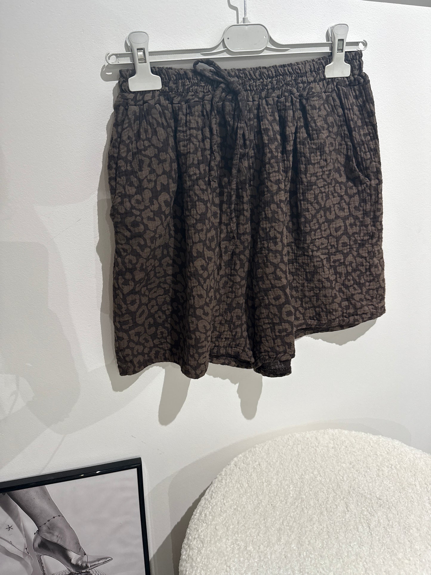 Leoshorts braun Musselin -1588-