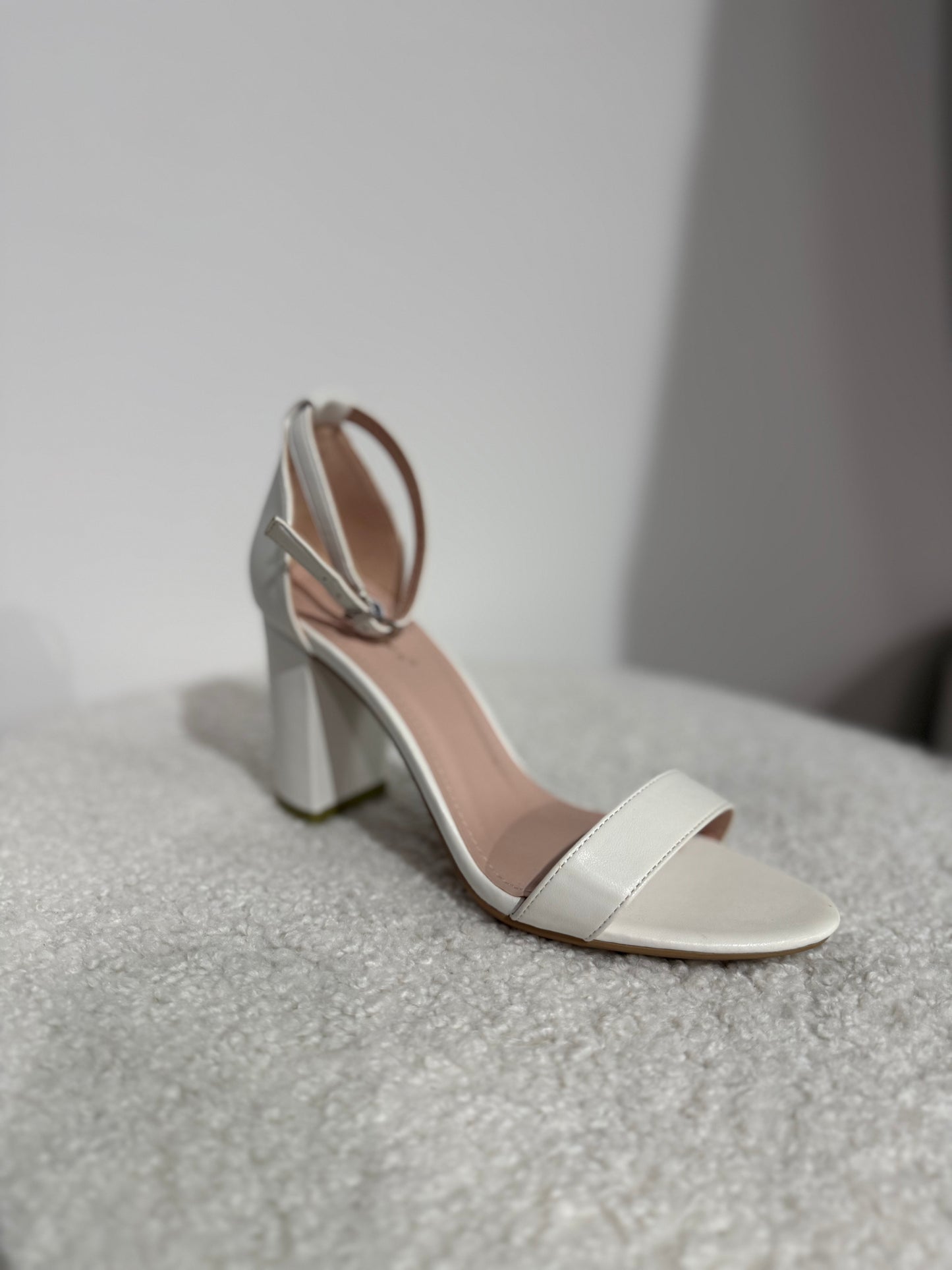 Schuh weiß