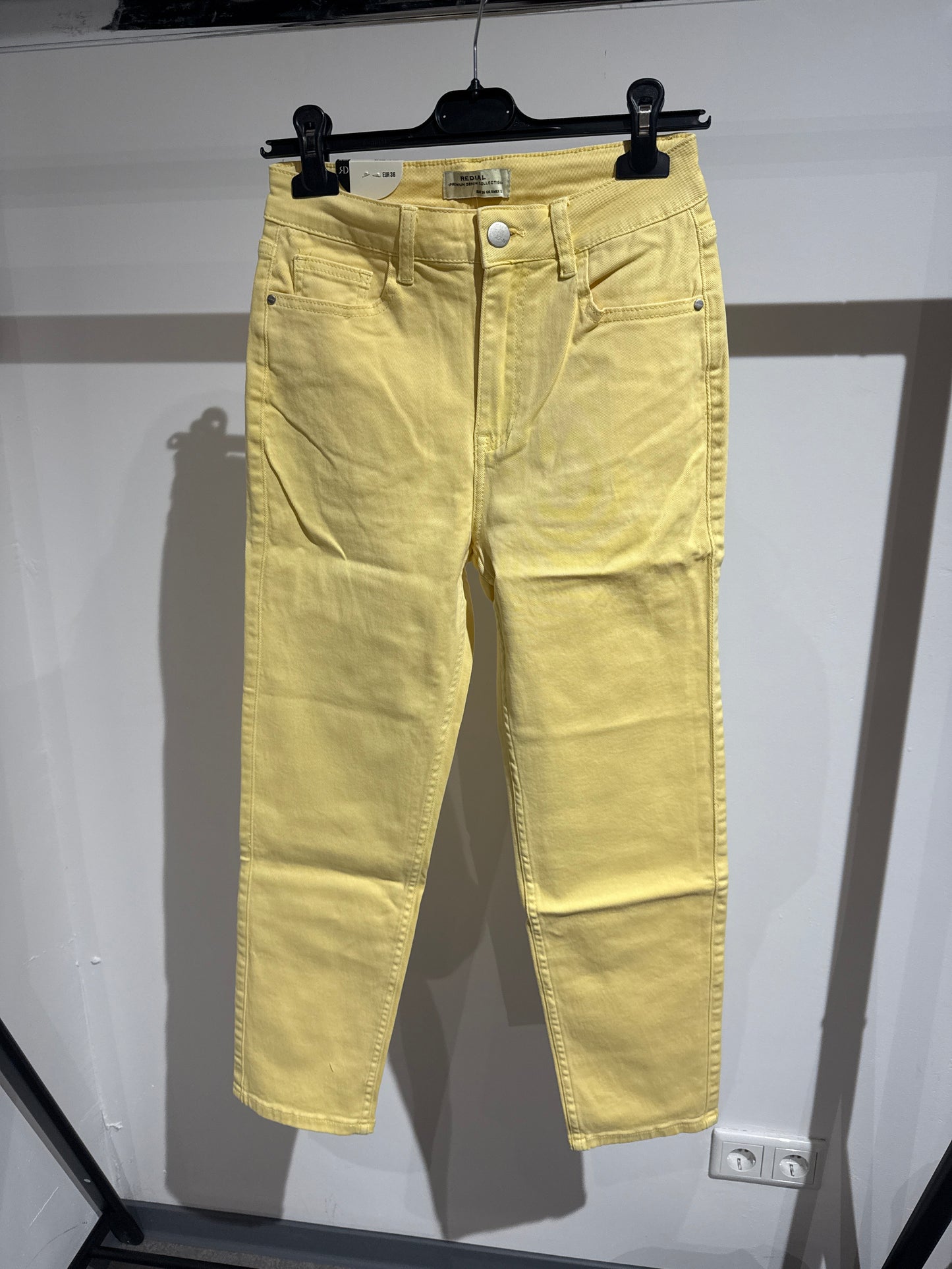 Mom Jeans Redial -6789- Zitronengelb - Sarahs Modeboutique