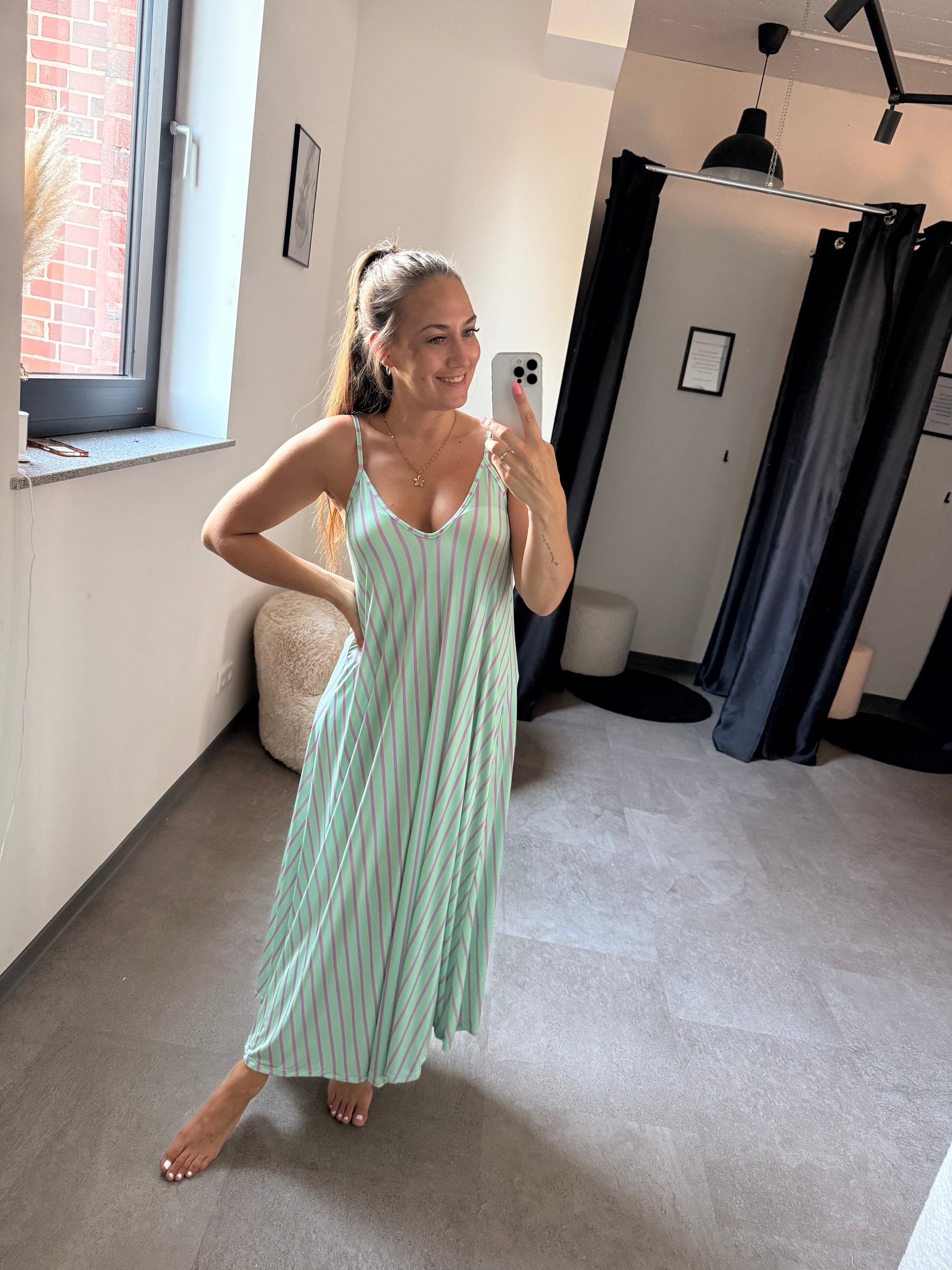 SOMMERKLEID -1269- MINT - Sarahs Modeboutique