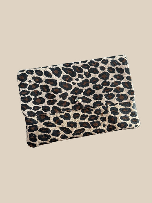 UMHÄNGETASCHE -6004- WILDLEDER LEO HELL - Sarahs Modeboutique