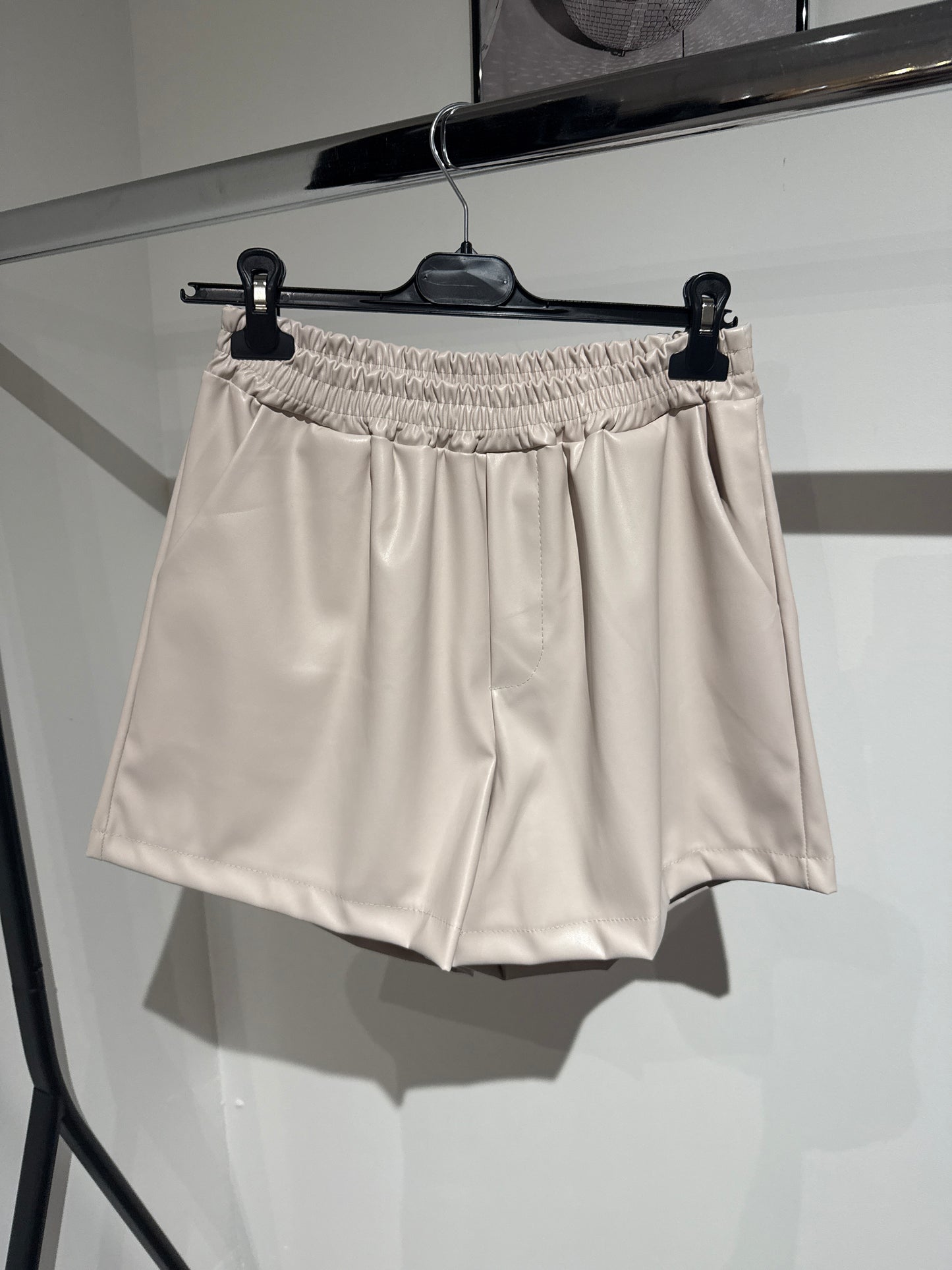 Ledershorts -1797- Creme - Sarahs Modeboutique