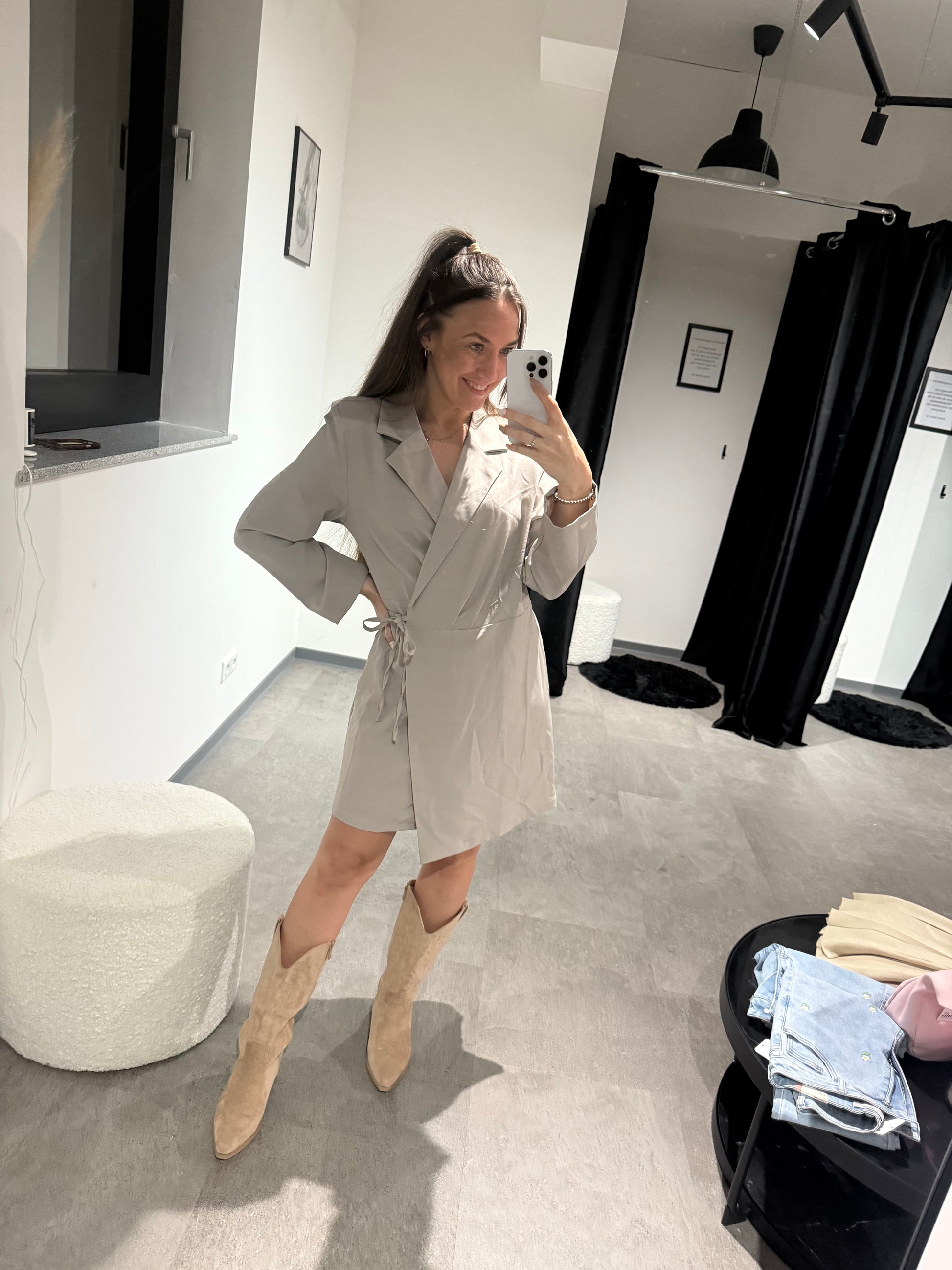 Blazer Kleid -1370- taupe - Sarahs Modeboutique