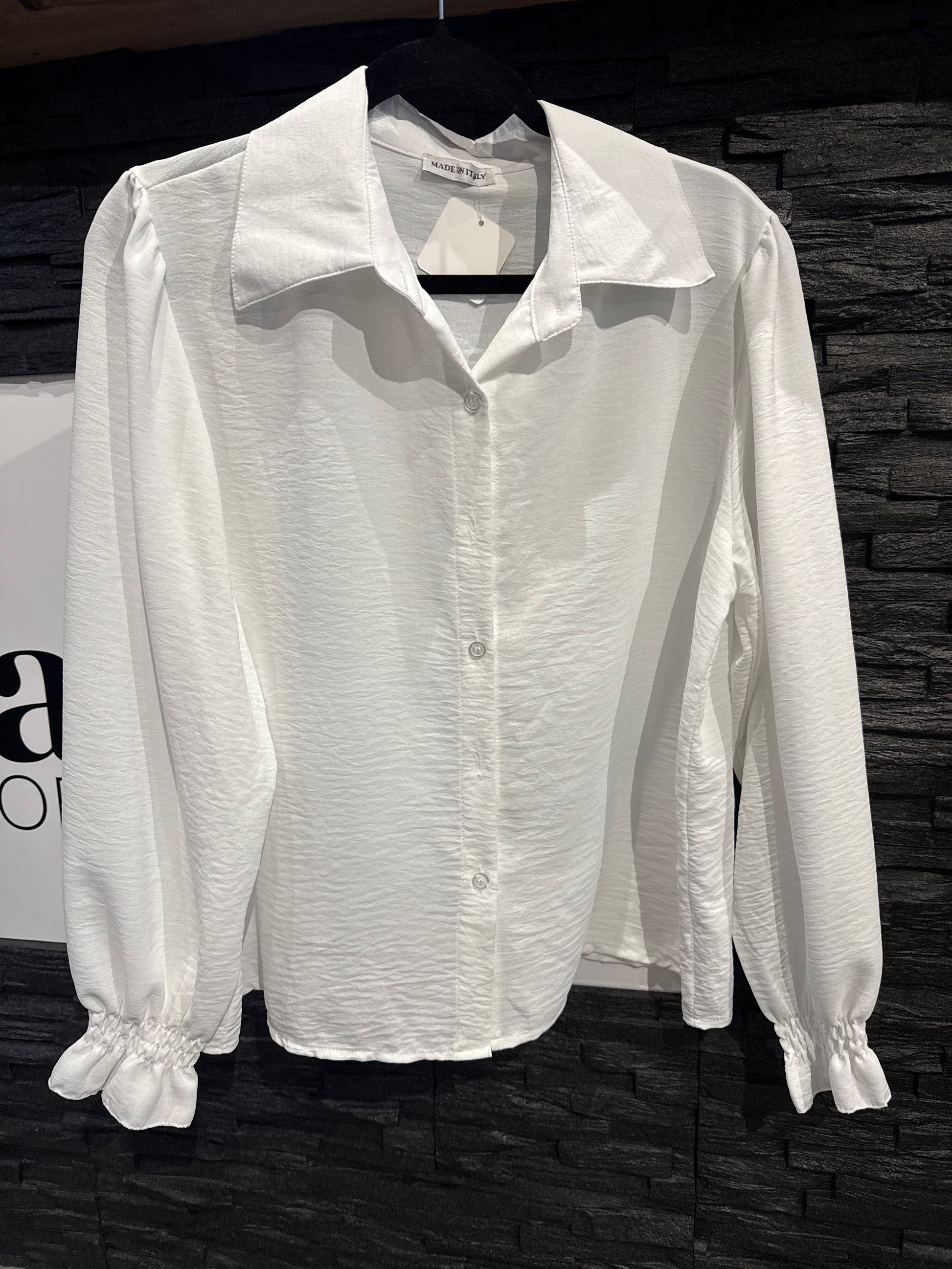 BLUSE BASIC MIT GERAFFTEM ÄRMEL -3448- WEIẞ - Sarahs Modeboutique