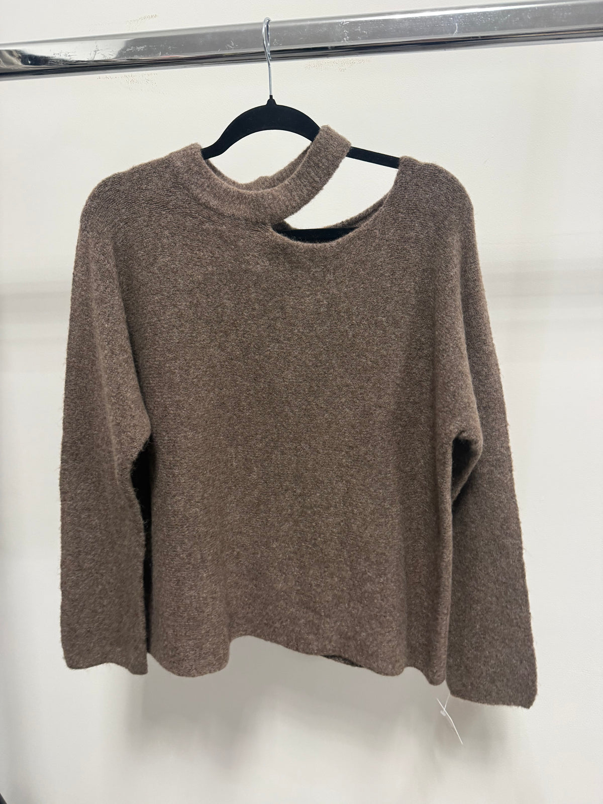 PULLOVER MIT CUT-OUT -9013- TAUPE - Sarahs Modeboutique