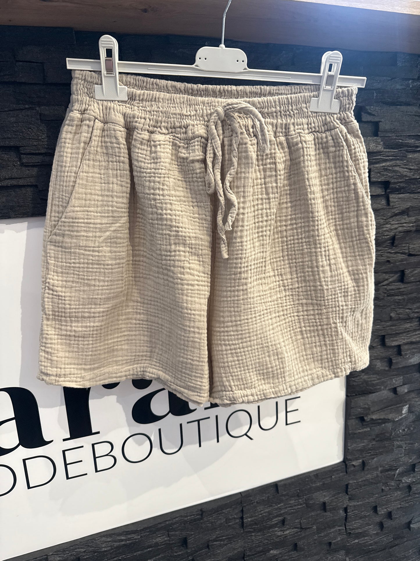 MUSSELINSHORTS -1911- BEIGE