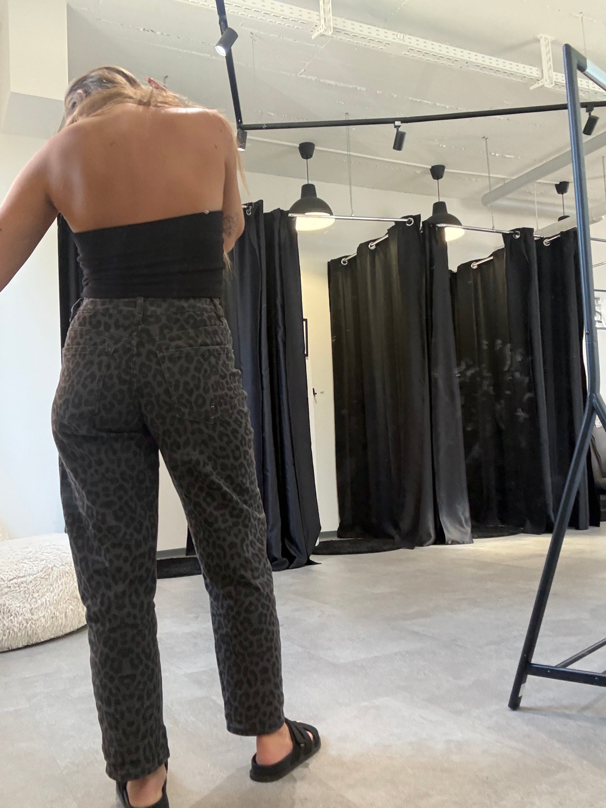 MOM JEANS LEO ANTHRAZIT -6005- - Sarahs Modeboutique