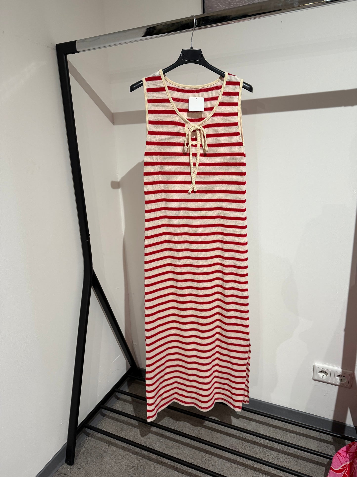 STRICKKLEID GESTREIFT -1473- ROT - Sarahs Modeboutique