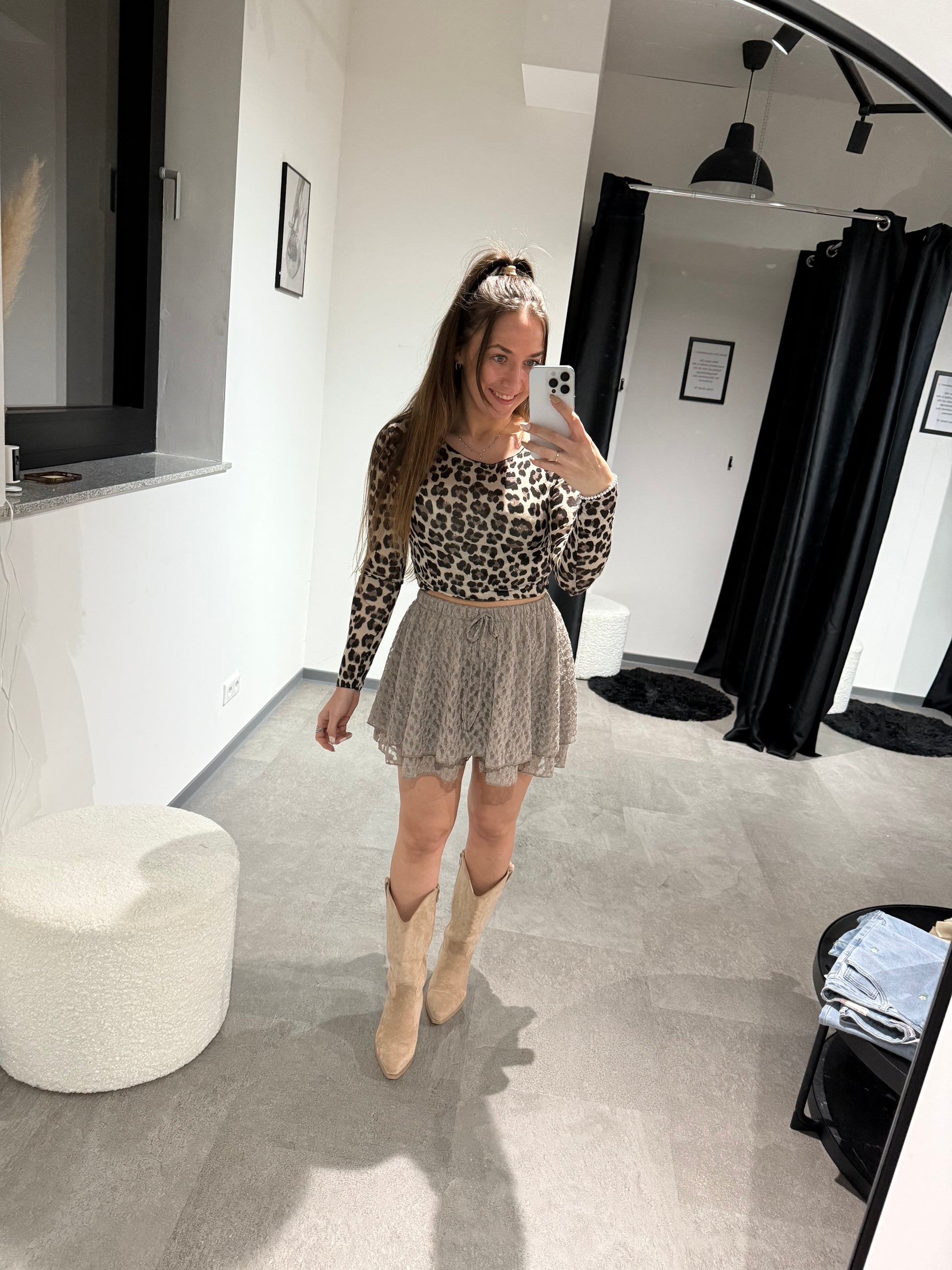 HOSENROCK AUS SPITZE taupe -6892- - Sarahs Modeboutique
