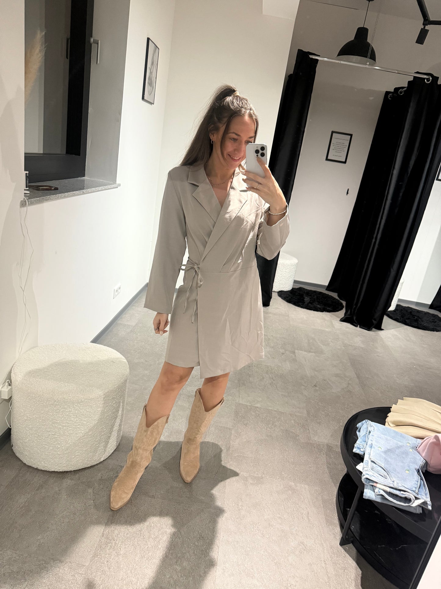 Blazer Kleid -1370- taupe - Sarahs Modeboutique