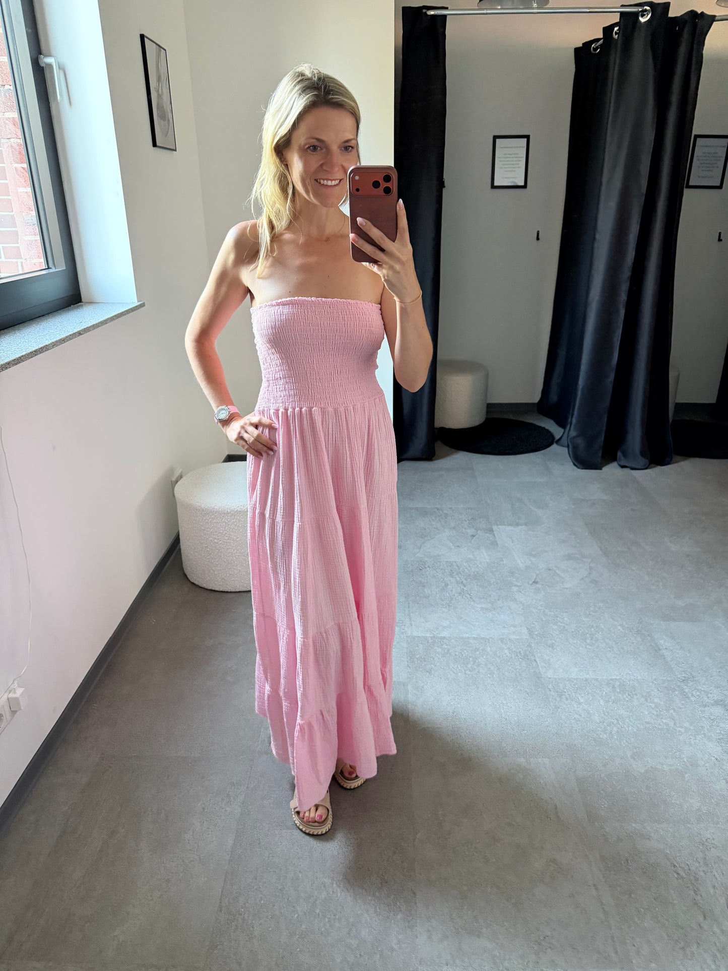 MUSSELINKLEID ROSA