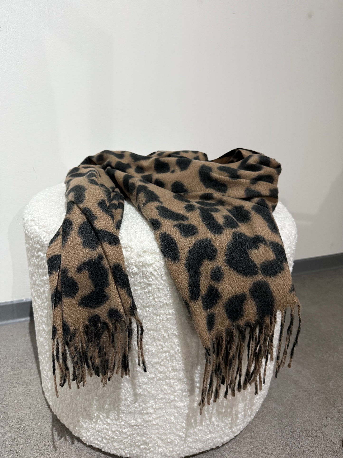 Leoschal -7544-