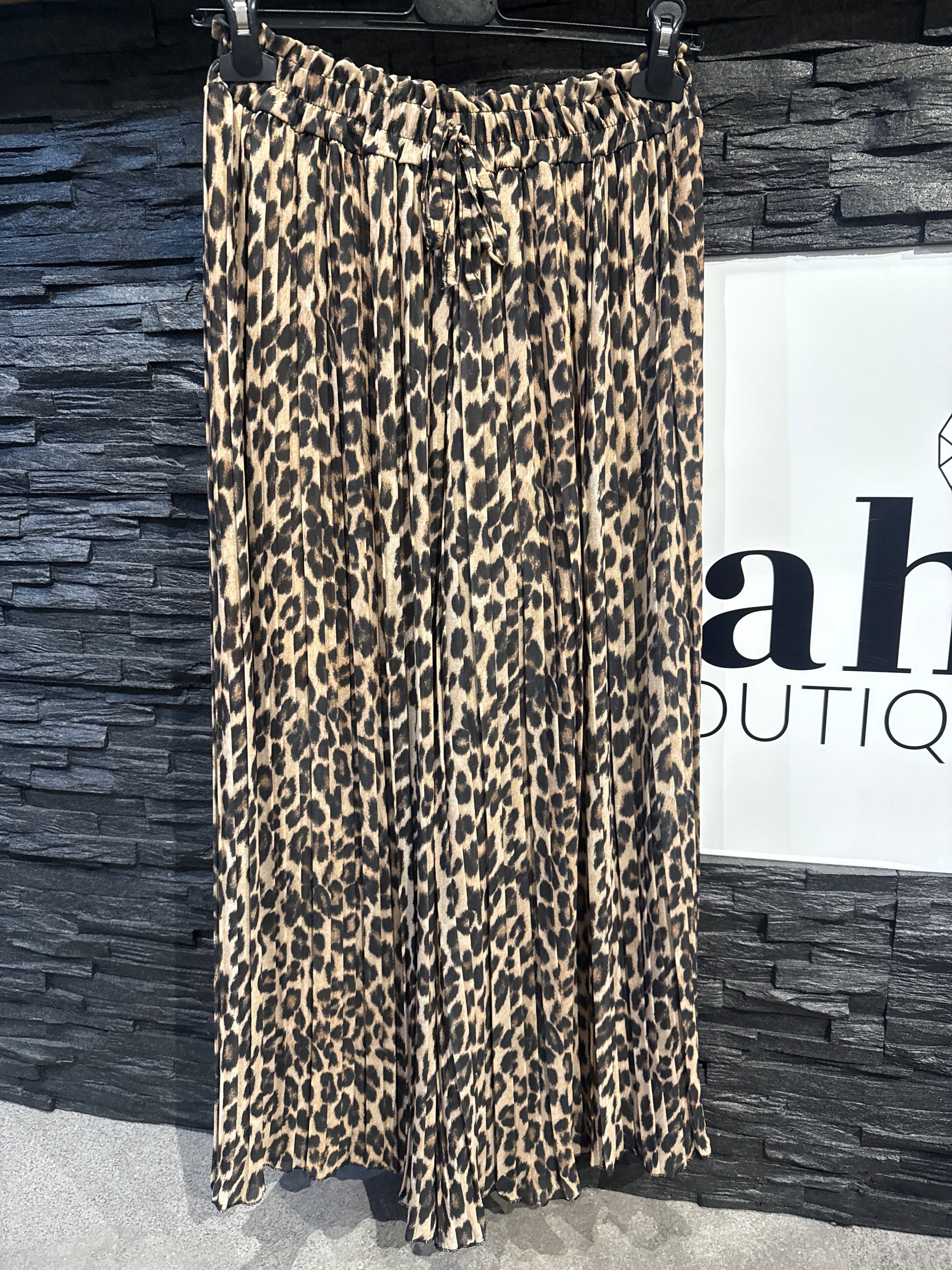 LEO FLATTERHOSE -4555a- BEIGE - Sarahs Modeboutique