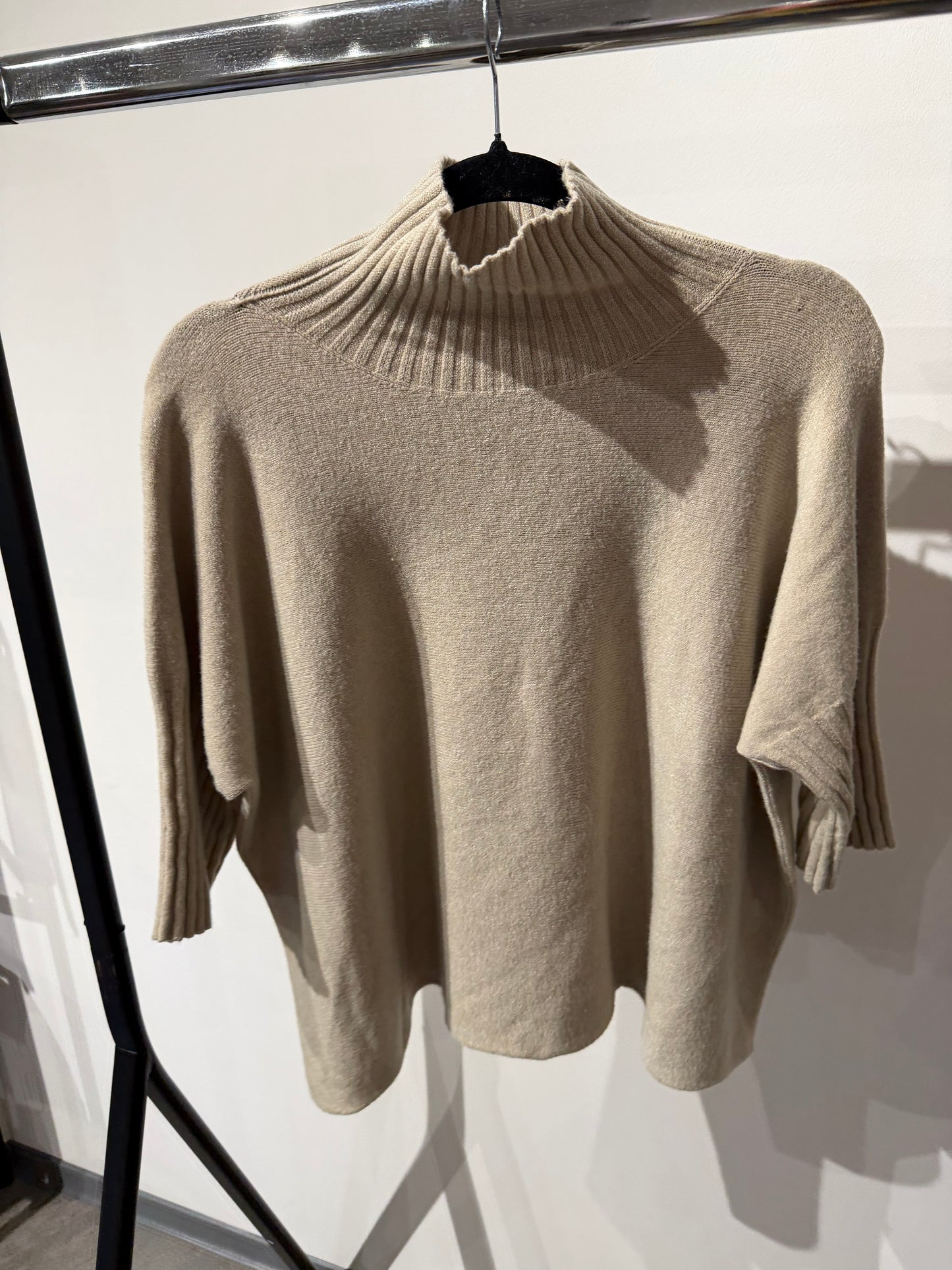 Shirt -1599- beige - Sarahs Modeboutique