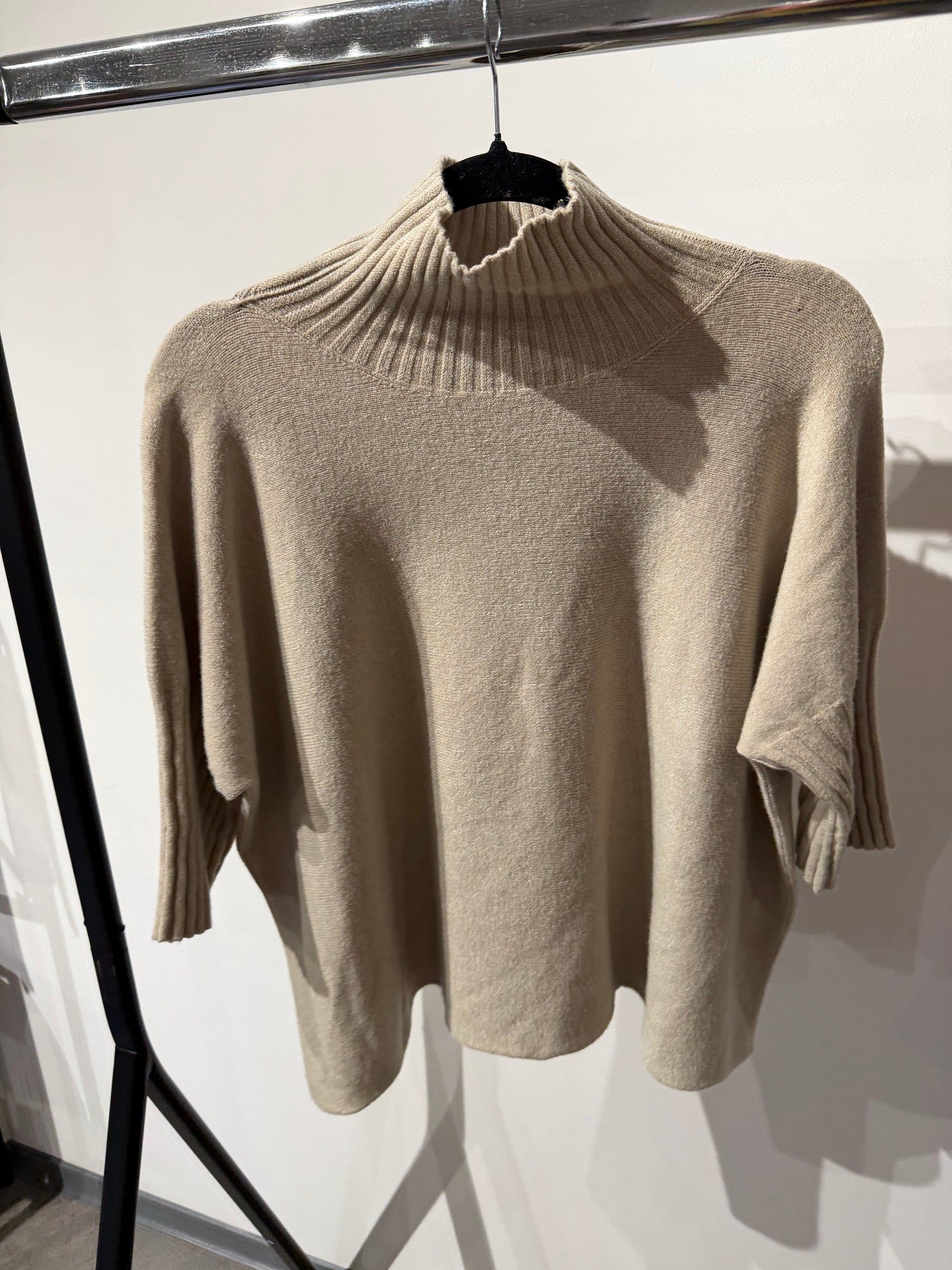 Shirt -1599- beige - Sarahs Modeboutique