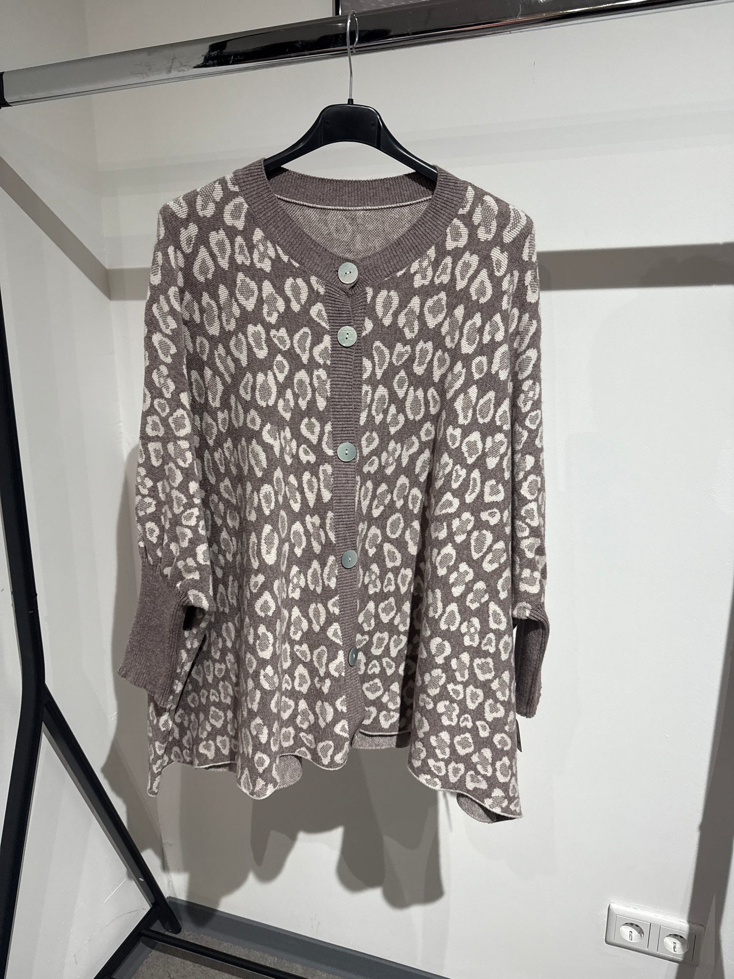 Leostrickjacke overzise -6672- taupe