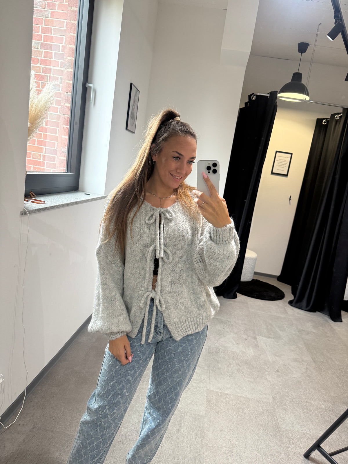 STRICKJACKE MIT SCHLEIFEN -6799- GRAU
