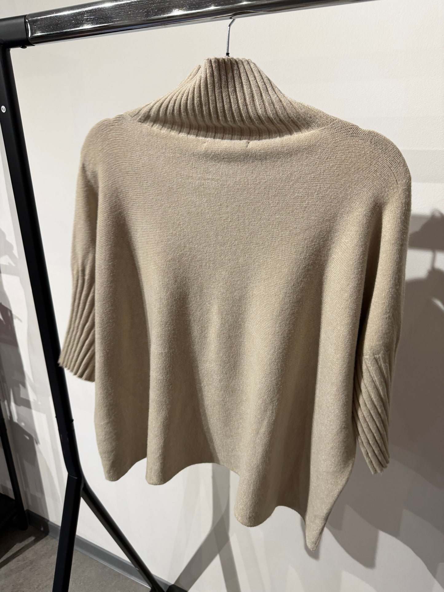 Shirt -1599- beige - Sarahs Modeboutique