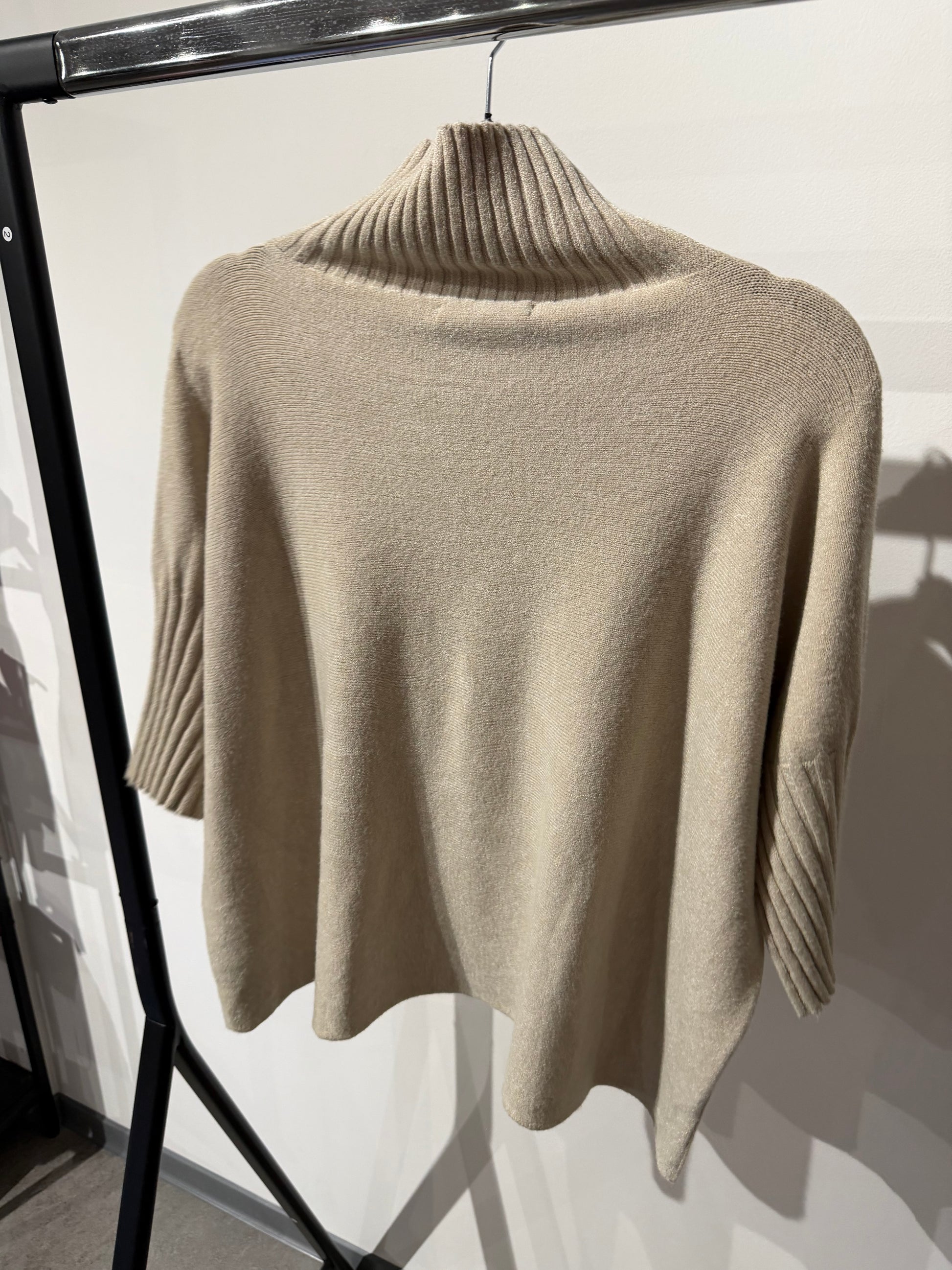 Shirt -1599- beige - Sarahs Modeboutique