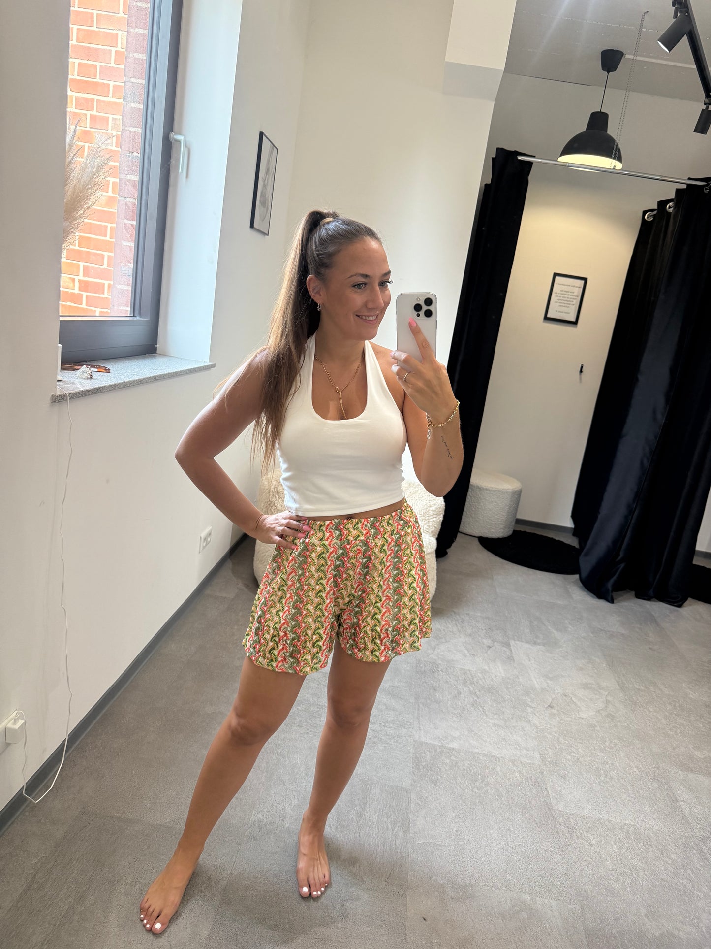 SHORTS -1271- GRÜN - Sarahs Modeboutique