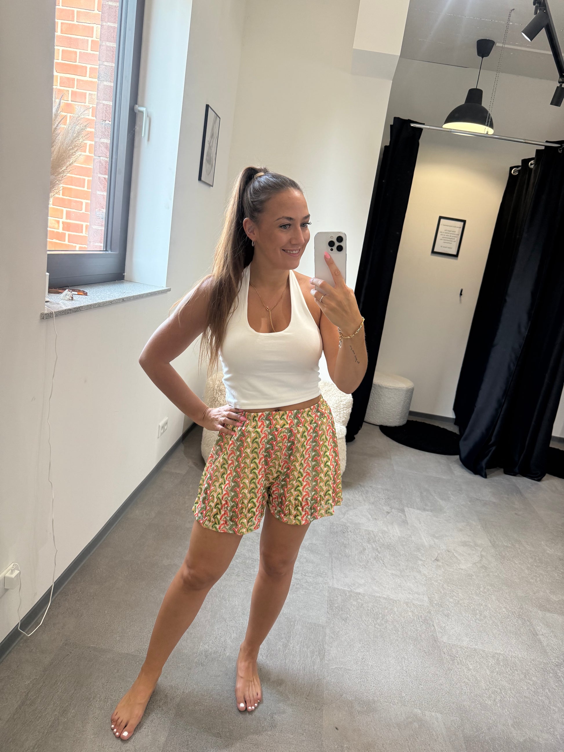 SHORTS -1271- GRÜN - Sarahs Modeboutique