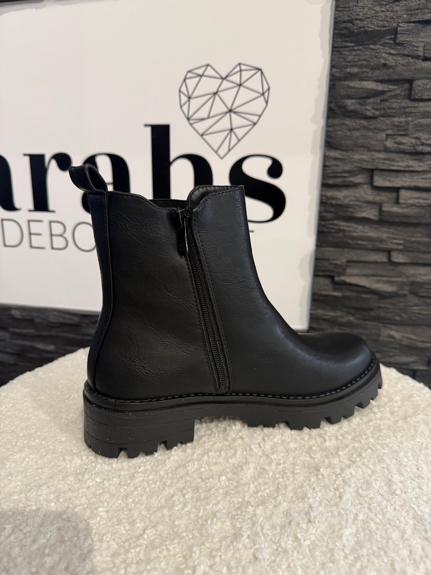 Boots -7779- schwarz