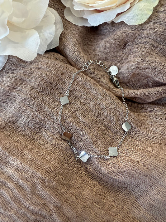 ARMBAND